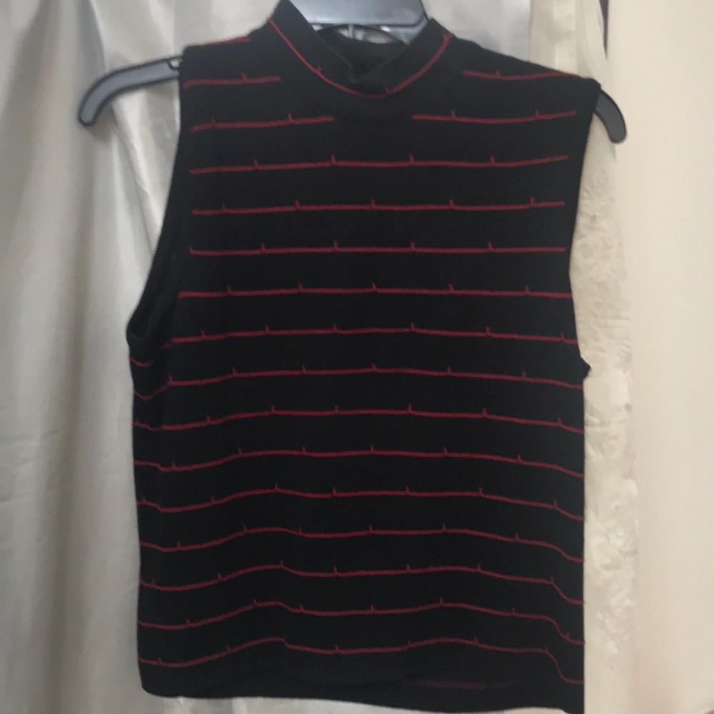 St.John knit tank size small